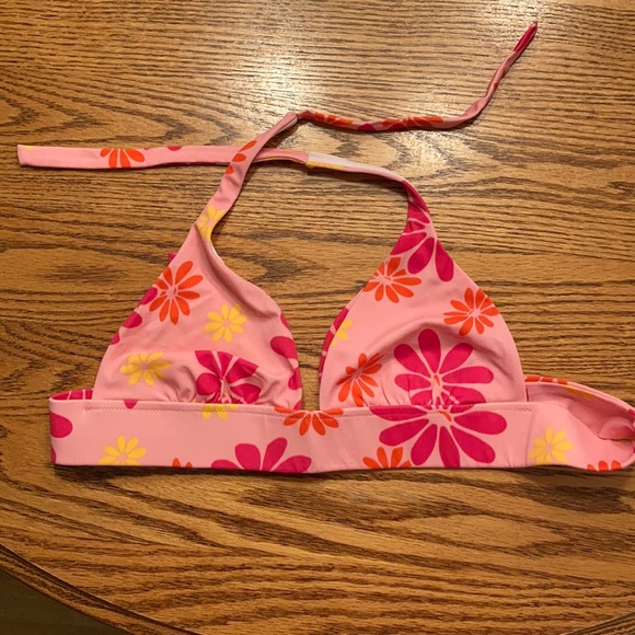 EUC Victoria’s Secret bikini. Size S. - Picture 7 of 9